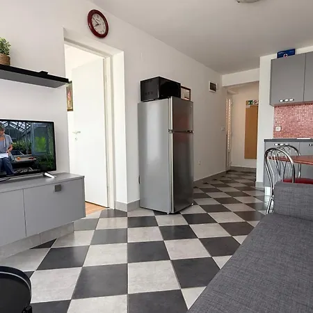 Apartmani Selce *
