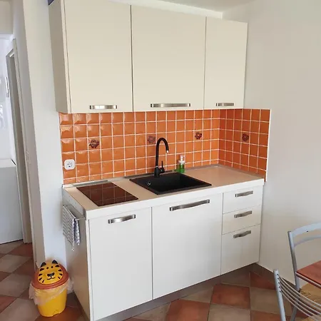 Apartmani Selce Апартаменты *