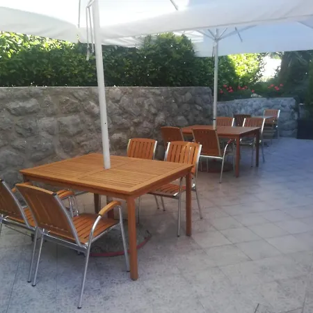 Apartament apartmani selce *