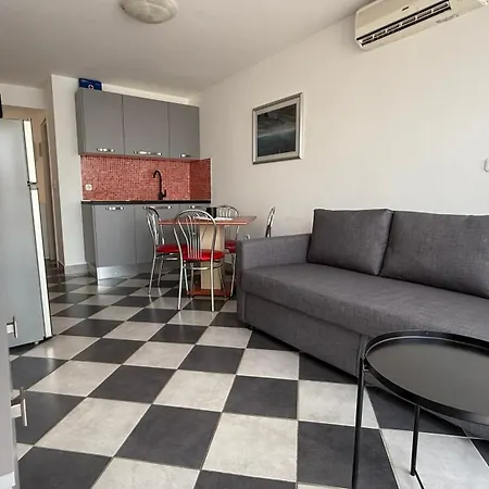 דירה Apartmani Selce *