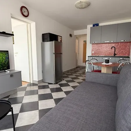 Apartmani Selce *